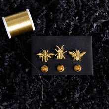 Afbeelding in Gallery-weergave laden, Gouden Geborduurde Broches – 3 kleine insecten
